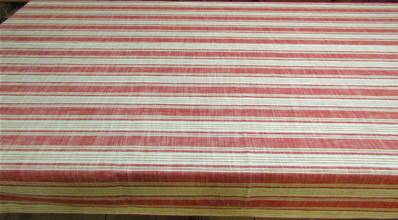 Nappe 150x260 rayures rouge