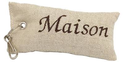 Porte clé tissu beige brodé Maison