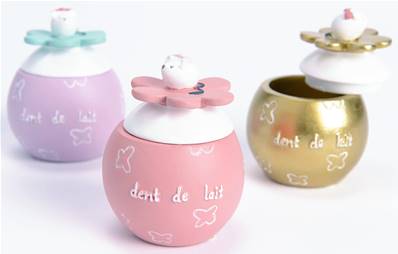 Boite à dents de lait rose "Hélène au pays des rêves"