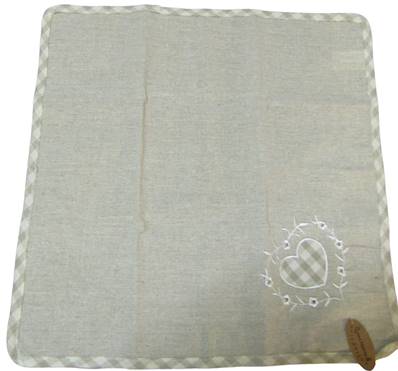 Serviette coeur beige