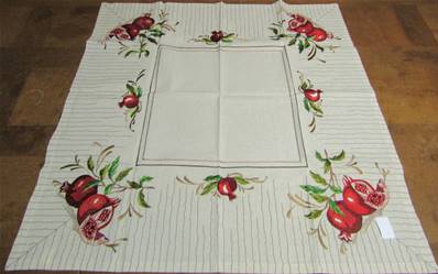 Nappe 100x100 brodé grenades