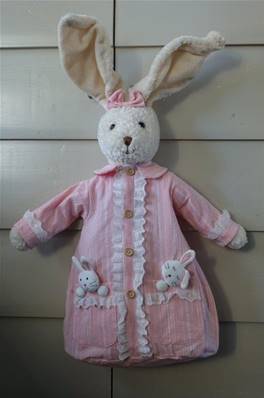 Range pyjama lapin blanc, rose