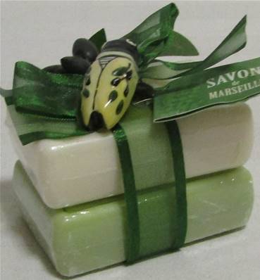 2 savons rect 100gr blanc/vert décor olives/cigale