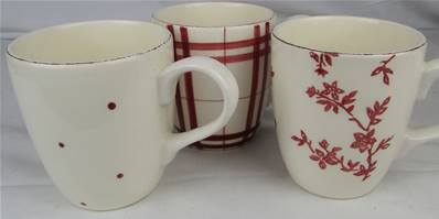 ensemble de 3 Mugs ecru/rouge décors assortis