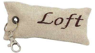 Porte clé tissu beige brodé Loft